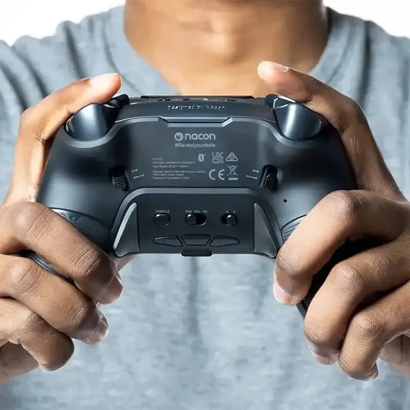 Manette Pro Nacon Revolution 5 Pro Noire